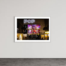 Laden Sie das Bild in den Galerie-Viewer, Berlin Popkudamm Container LIghts 2022 (signed + Frame)