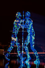 Laden Sie das Bild in den Galerie-Viewer, Hidden Places Berlin Molecule Man 2020 (signed + Frame)