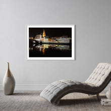 Laden Sie das Bild in den Galerie-Viewer, Regensburg Steinerne Brücke 2018 (signed + Frame)