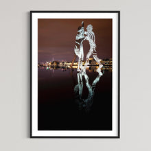 Laden Sie das Bild in den Galerie-Viewer, Hidden Places Berlin Molecule Man 2020 (signed + Frame)