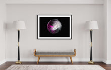 Laden Sie das Bild in den Galerie-Viewer, Hidden Places Weisse Vase / White vase 2020 (signed + Frame)