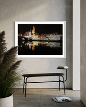 Laden Sie das Bild in den Galerie-Viewer, Regensburg Steinerne Brücke 2018 (signed + Frame)