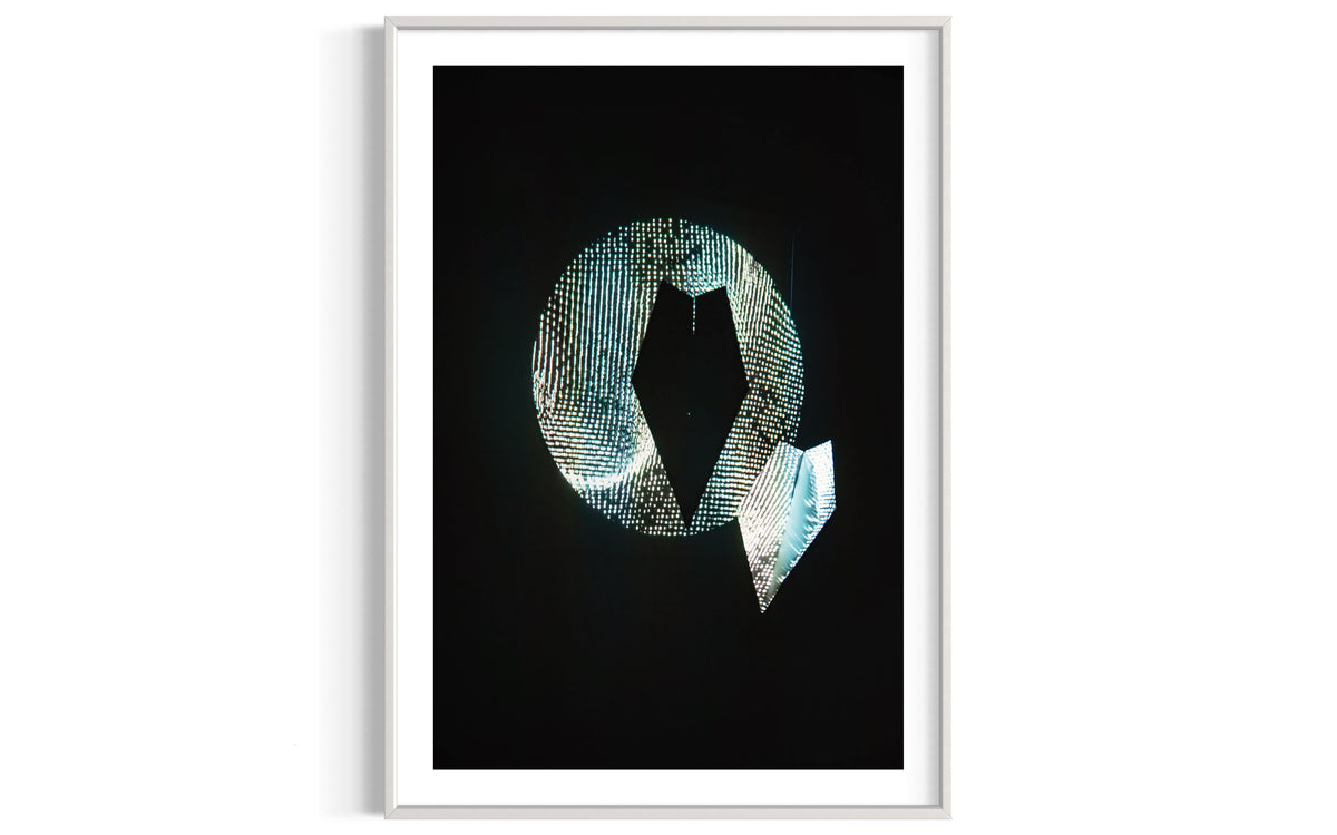 fragile shades papierflieger paper dart - 2022 Murten Festival Schweiz Swiss Musée de Morat / Museum Murten (signed + Frame)