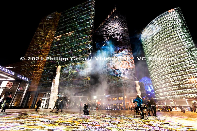 Berlin / Potsdamer / Platz Festival of Lights 2012 "Time Drifts - WORDS OF BERLIN" 10.-21 October 2012  (signed + Frame)