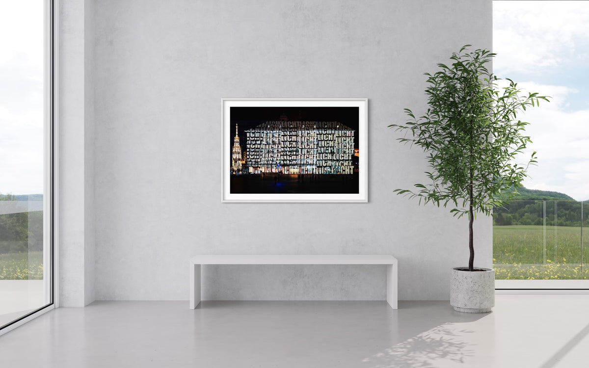 Nürnberg/ Nuremberg Rathaus „Into the Blue“ Blaue Nacht 2017 (signed + Frame)