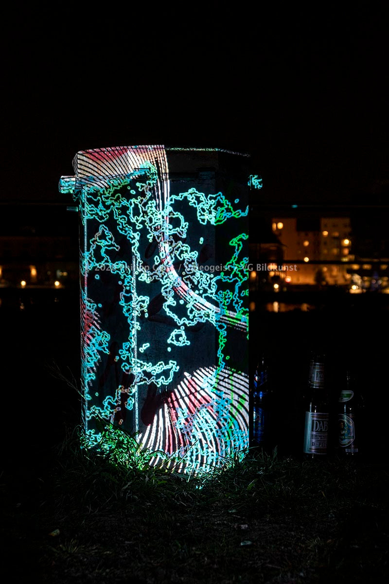 Berlin Hidden Places Garbage can/ Mülleimer 2020  (signed + Frame)