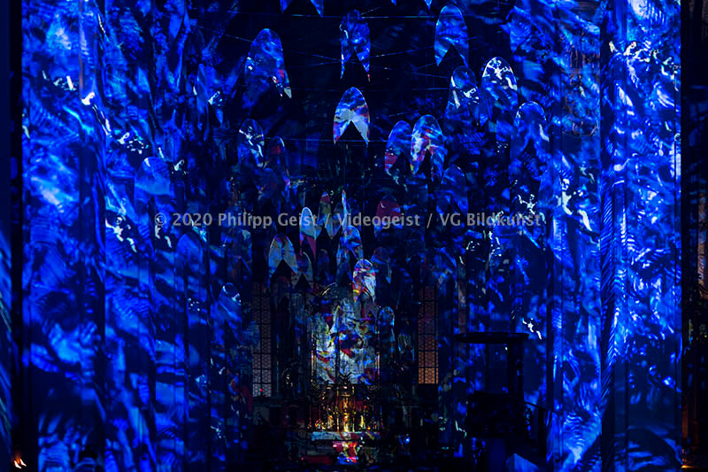 München Hl.Geist Kirche Unter Flügeln/ Under Wings 2019 (signed + Frame)
