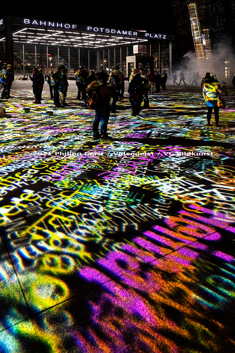 Berlin / Potsdamer / Platz Festival of Lights 2012 "Time Drifts - WORDS OF BERLIN" 10.-21 October 2012  (signed + Frame)