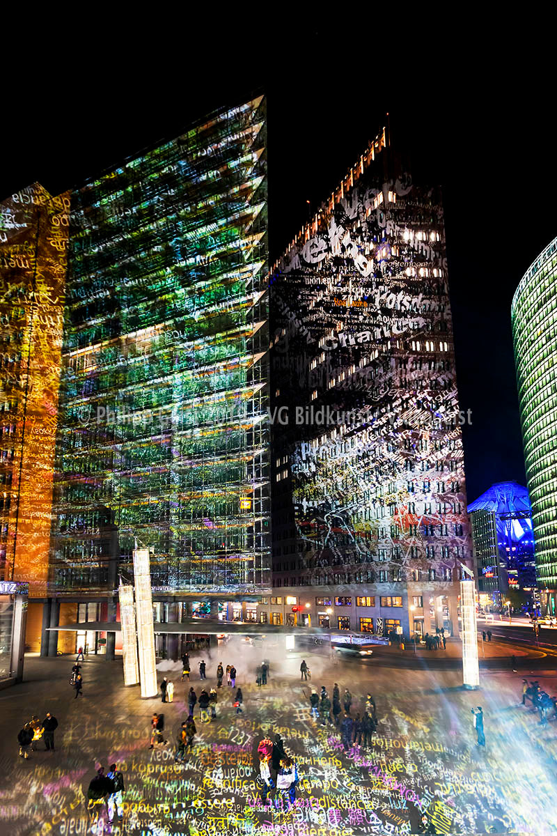 Berlin / Potsdamer / Platz Festival of Lights 2012 "Time Drifts - WORDS OF BERLIN" 10.-21 October 2012 (signed + Frame)