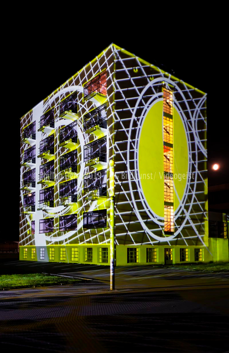 Bauhaus Dessau 2014 „Farbe Fassade Figur“ Bauhaus  (signed + Frame)
